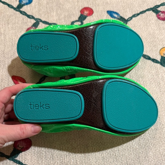 Tieks Galactic Green Flats - Picture 3 of 3
